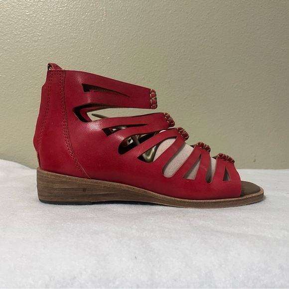 Gee WaWa Yessi Red Leather Wedge Sandals Strappy Anthropologie Shoes 7 - Picture 8 of 10